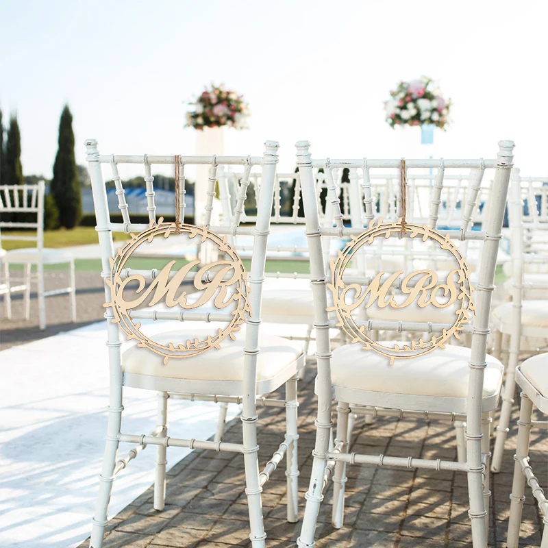 2 Stück Hochzeit Holzstuhl Anhänger Mr Mrs Brief Hängeschild Vintage Rustikale Hochzeitsdekoration Foto Requisiten Partybevorzugungszubehör Image