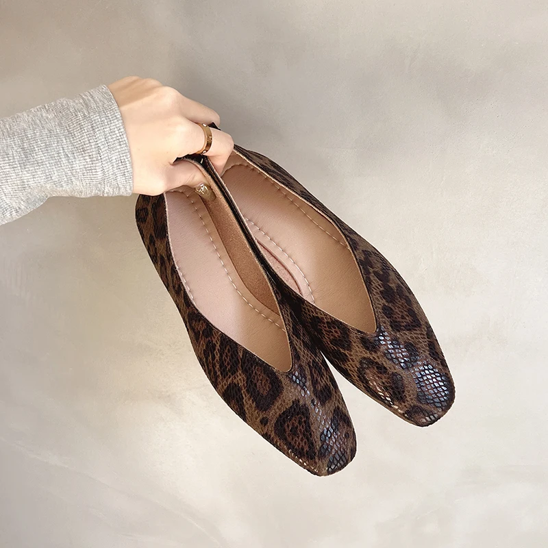 Große Größe 35-43 Schlangenmuster Leder Frau Karree Flache Ballerinas Gewebte Ballerinas Tägliche Slip auf Loafers Mocasines Mujer