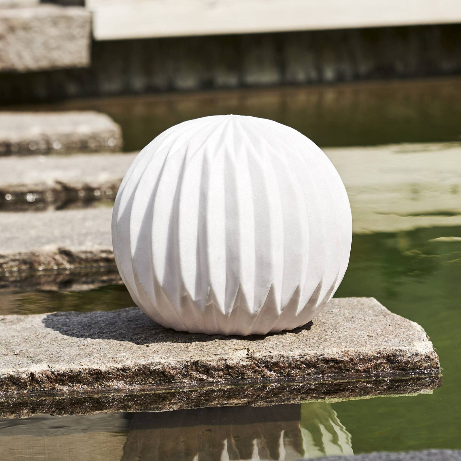 STAR TRADING LED-Terrassenlampe Sandy, Ø 25,5 cm weiß Kunststoff Batterie Sandy, weiß / opal, Kunststoff, Modern