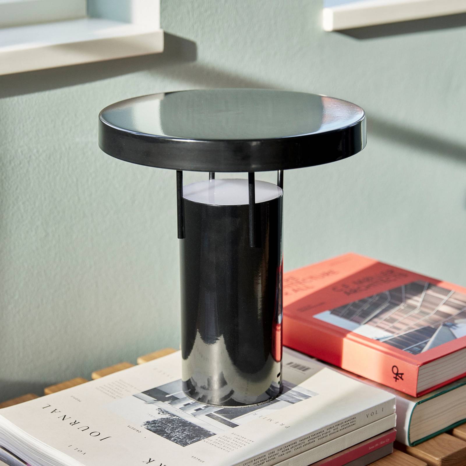 Hübsch HÜBSCH LED-Akku-Tischleuchte BringMe, Höhe 28 cm dimmbar, schwarz, für Wohn- / Esszimmer, Metall