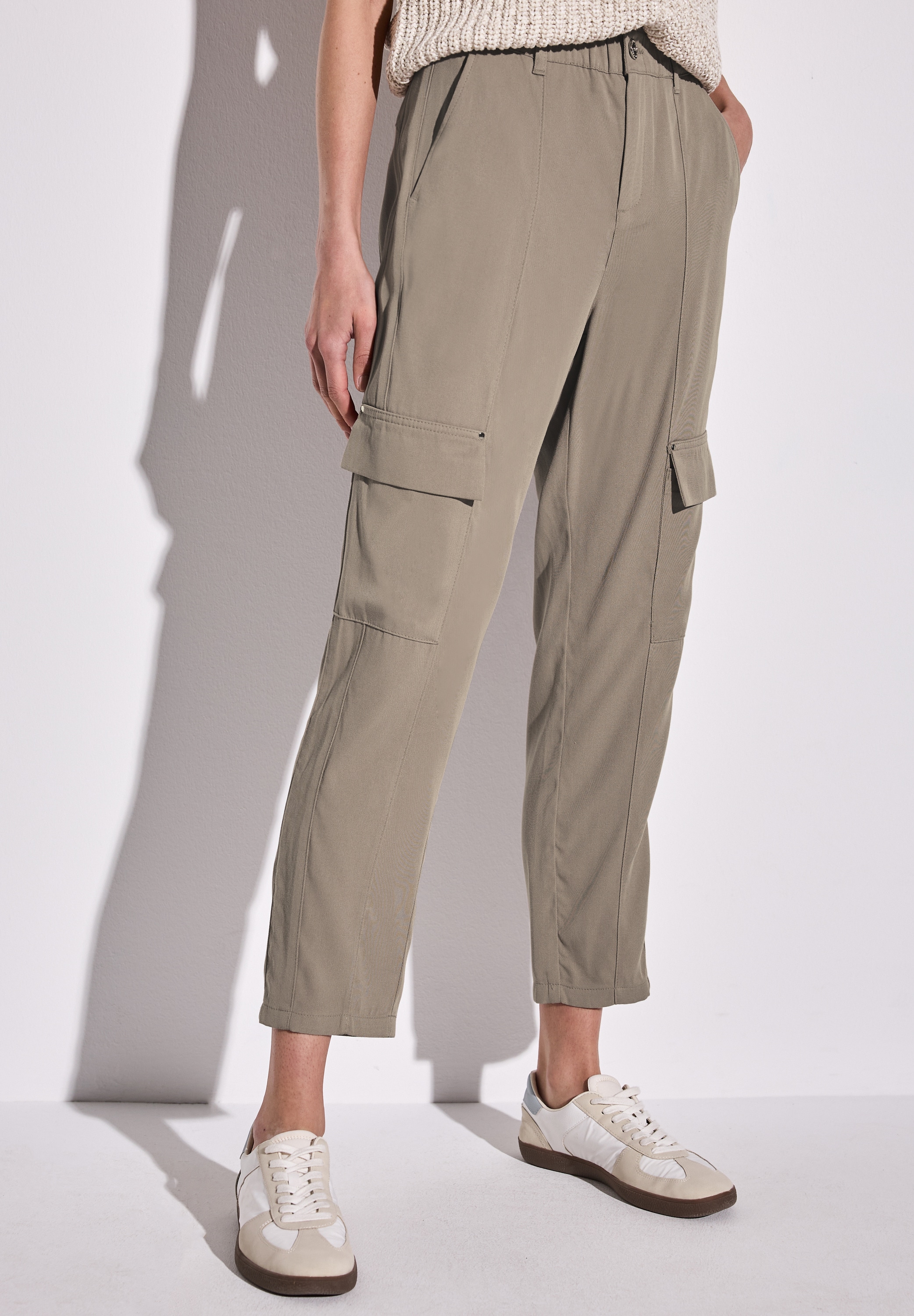 Cargohose STREET ONE, Damen, Gr. 46, Länge 28, grau (vintage stone), Stoff, 68% Lyocell, 32% Viskose, unifarben, gerade, unten schmal normal, Hosen Cargohose, aus Lyocell