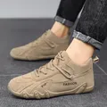 Scarpe da ginnastica antiscivolo kaki da lavoro scarpe da uomo stivaletti mocassini stringati Zapatillas Hombre caviglia per uomo 2025 primavera uomo casual