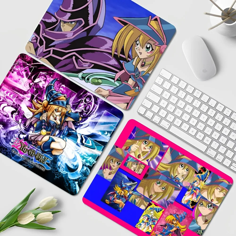 Yu gi oh dunkler Magier Mädchen benutzer definierte Haut Schrank Gaming Computer Laptop Schreibtisch Matte Mauspad Maus Matte Notebook Büro zubehör Image