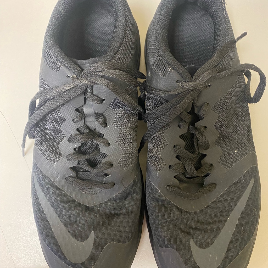 Nike Shoes | Black Nike Men's Running Shoes | Color: Black | Size: 8