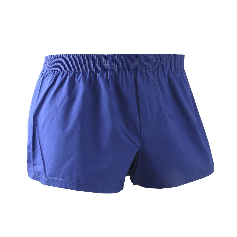 Baumwoll-Herrenunterwäsche. Herren-Boxershorts mit losen Pfeilhosen. Dünne Baumwollshorts mit großem Sommer-Boxershorts Image