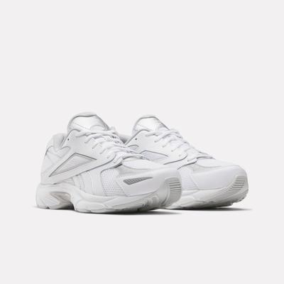 Sneaker REEBOK CLASSIC "REEBOK ROAD PRIME", Gr. 42,5, weiß, mist grau, chrome, Synthetik, Textil, sportlich, Schuhe Image