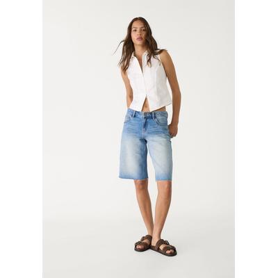 Stradivarius Baggy denim Bermuda shorts Light blue 12