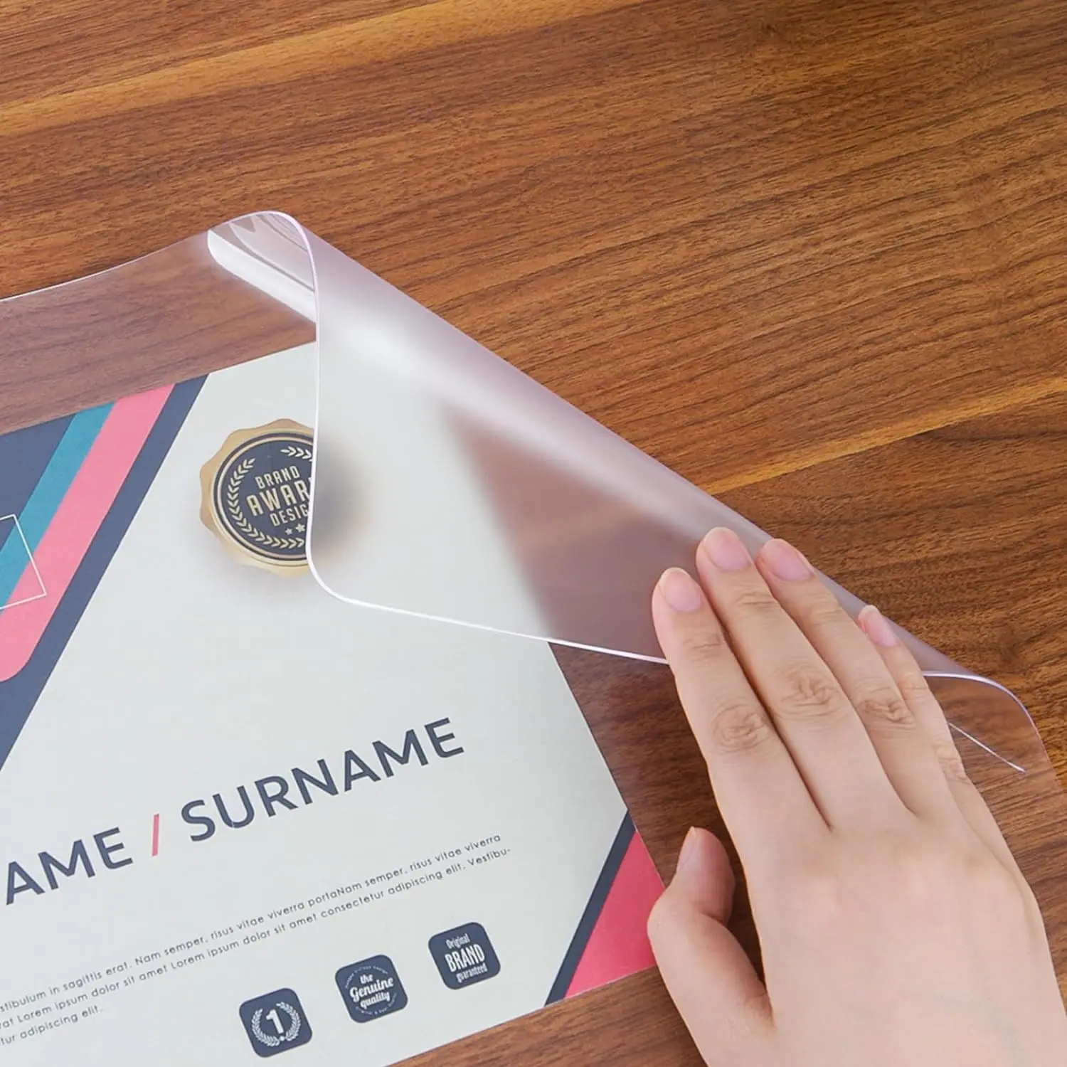 Durchsichtige Schreibtischunterlage – multifunktionale Schreibtischunterlage, 61 x 35,6 cm – robuster Schreibtischschutz mit rutschfester Basis, transparente Sicht Image