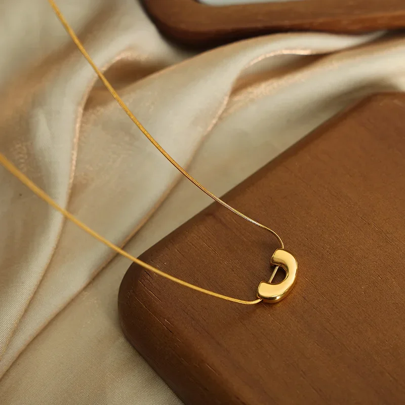 Halskette aus 925er-Sterlingsilber, Liebes-Herz-Anhänger, Hip-Hop-Schmuck, elegante dünne Kette, Geschenk für Frauen, Großhandel, Dropship, trendig Image