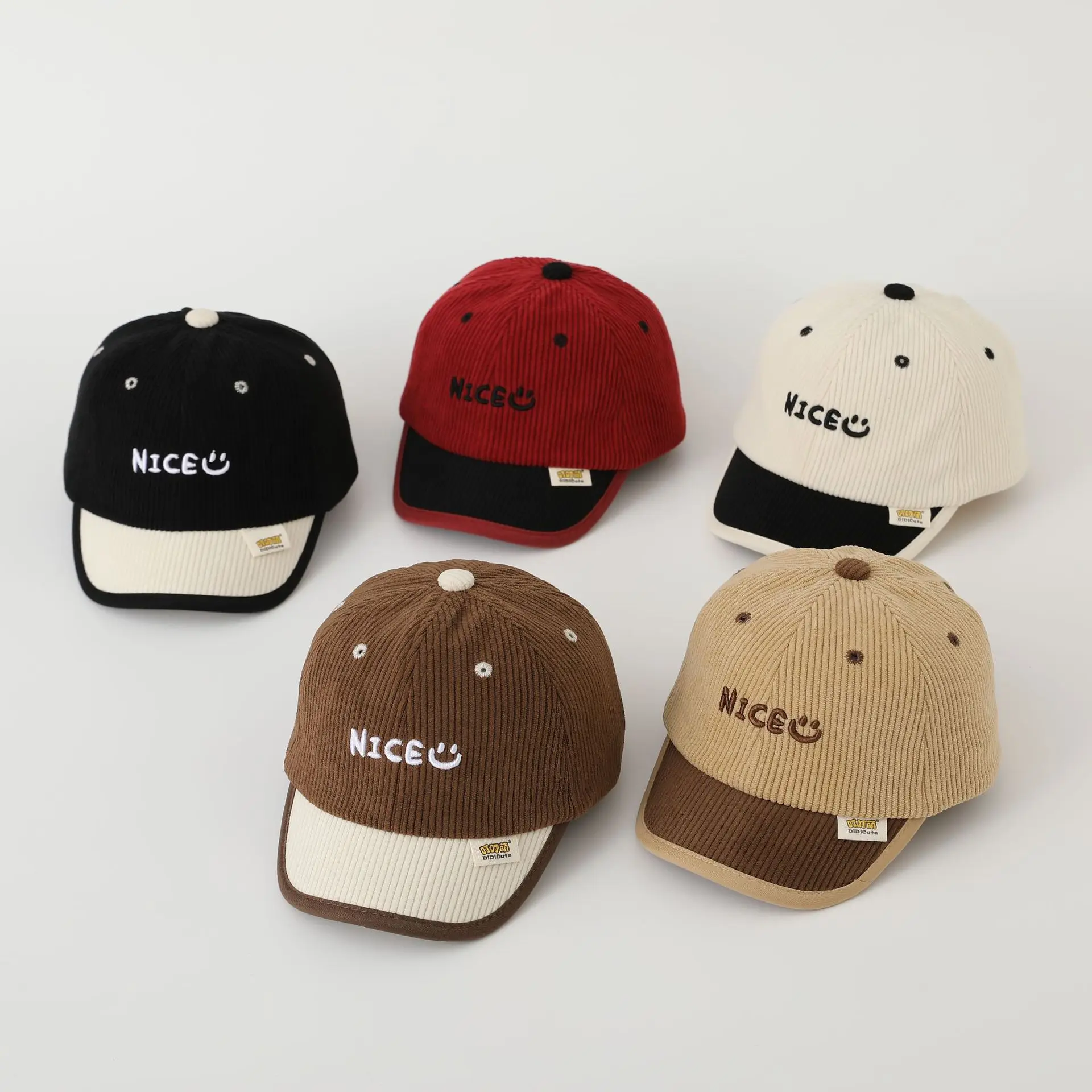 Urlaub Baby Hut 2024 Herbst Spleißen Jungen Mädchen Cord Brief Stickerei Peaked Cap Image