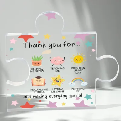 Thank You Gifts - Heart-Shaped Acrylic Desk Decor with Appreciation Message for Women, Teacher,