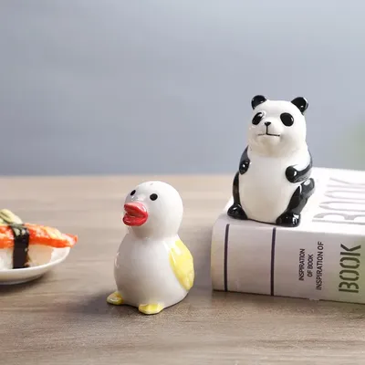Korean Cartoon Ceramic Pepper Bottle Hand Painted Panda Cruet Condiment Bottle Salt Spice Shaker