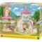 Sylvanian Families 5746 - Nursery Sandbox & Pool, Erlebniskindergarten Sandkasten und Pool mit Flora Kaninchen Baby, Puppen-Spielset - Epoch