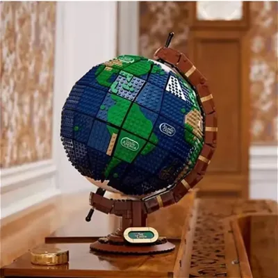 The new expert Moc brick Earth Earth modular building block assembly brick children's education