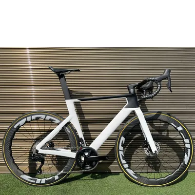 Aero Carbon Road Bike 700C Race Road Bike Carbon 7.5Kg Bicycle Full Carbon Bicycle Racing With R7020 R 8010 Racing Bike