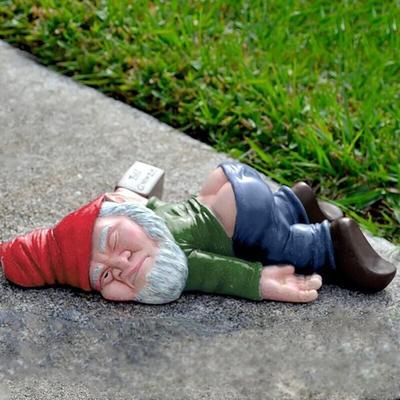 SNQ - Lustiger betrunkener Gartenzwerg, kreative Zwergenstatuen-Dekoration, Gartenskulptur, Image