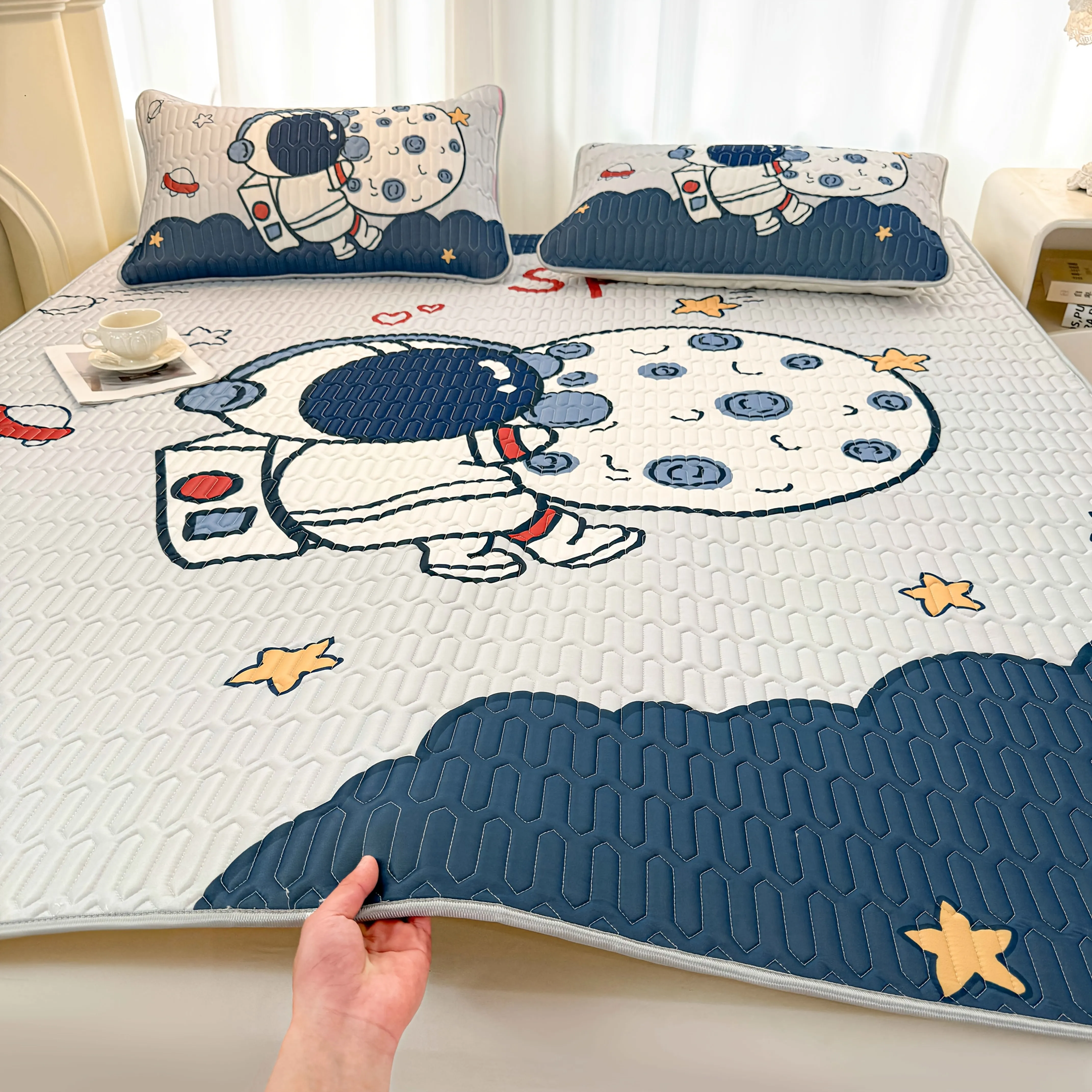 2/3 Stück Weiche, coole, mehrteilige Sommerbettwäsche Atmungsaktive Latexmatte und Kissenbezug waschbar für Schlafzimmer und Schlafsaal (1 Matte +1/2 St Image