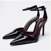 Elegante hochhackige Damenschuhe aus Lackleder mit spitzer Zehenpartie, sexy rote Hochzeiten,