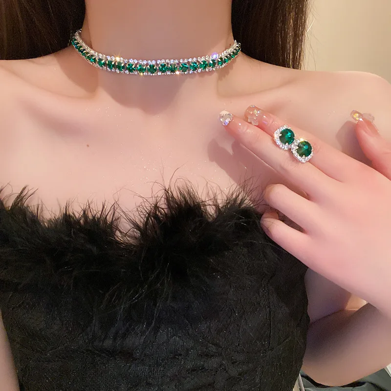 2 pezzi collana orecchini quadrati smeraldo per donna strass brillanti trendy versatile set di gioielli eleganti di fascia alta regalo per feste N