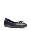 Ballerina CLARKS "Freckle Ice", Damen, Gr. 42, blau (navy leather), Leder, casual, Schuhe, Slipper, Flats, Flats, Slipper mit Schleifchen
