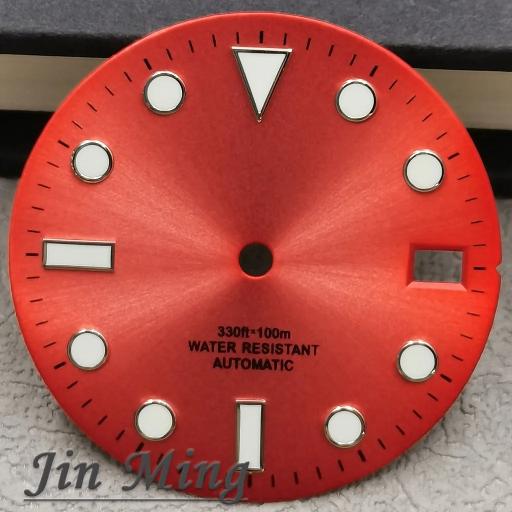 Hochwertiges 28,5 mm silbernes rotes Markierungs-Datumsfenster, grün leuchtendes aseptisches Zifferblatt, passend für NH35/NH36/4R/7S Automatikwerk Image