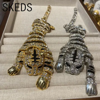 SKEDS Classic Women Men Shining Crystal Exaggerated Tiger Brooch Badges Fashion Palace Style Animal
