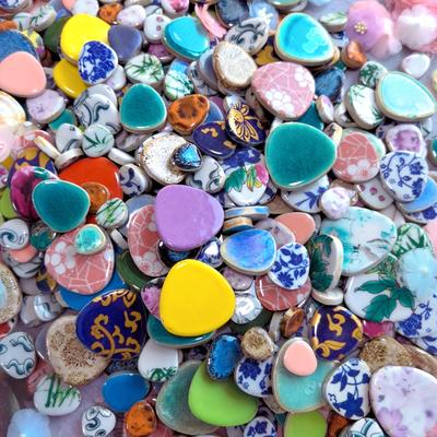 TEMU 1 Pack Of 200g Mixed Color Diy Decorative Pieces, Suitable For Diy Projects And Home Decoration As Multi-functional Handmade Ornament Decoration Materials, Diy Craft Materials Image