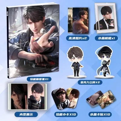 Anime Love and Deepspace Caleb Abzeichen Bilderbuch Poster Karte Aufkleber Bilder Album Stand Modell Image