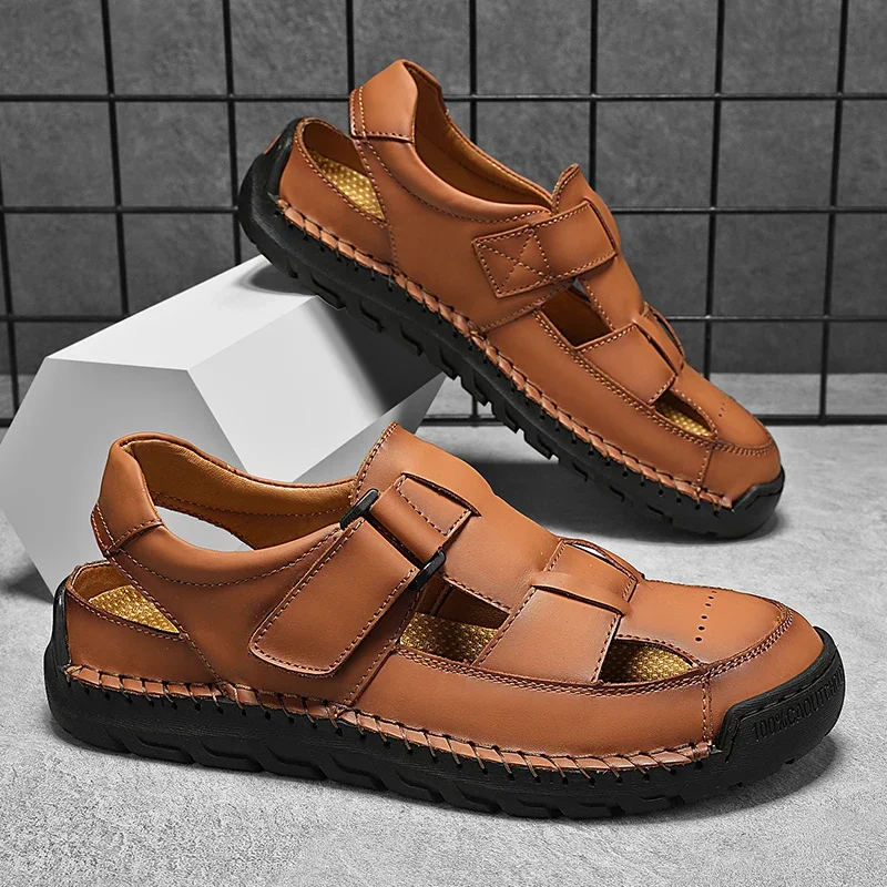 Neue Sommer Mode Männer Sandalen Atmungsaktive Männer Schuhe Leder Outdoor Männer Sandalen Gleitschutz Strand Sandalen Hohl Schuhe Schuhe Image
