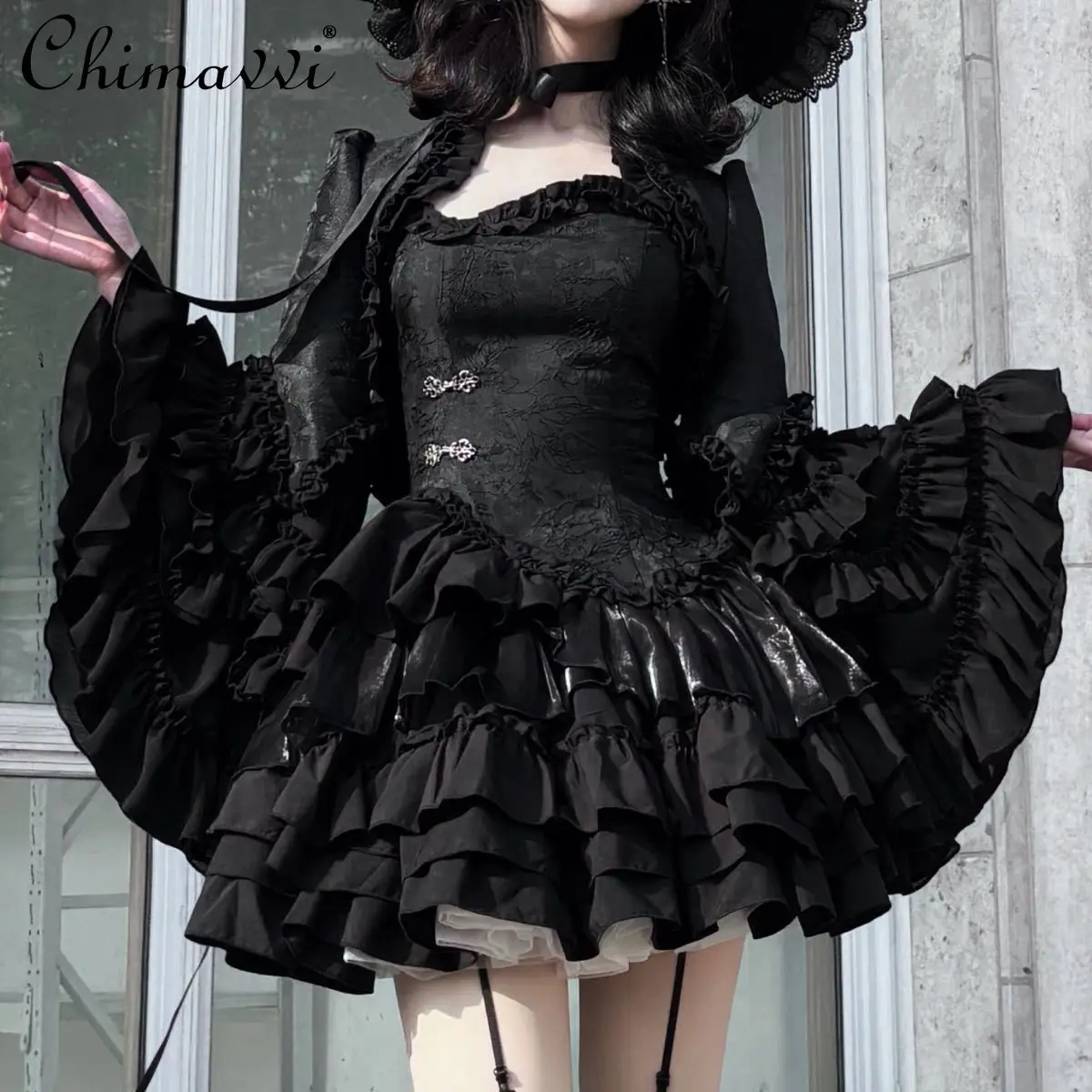Gothic Schwarzer Schalmantel Damen 2025, Frühling, Sommer, Lolita-Stil, langärmelig, kurze schwarze und weiße Strickjacke, All-Match
