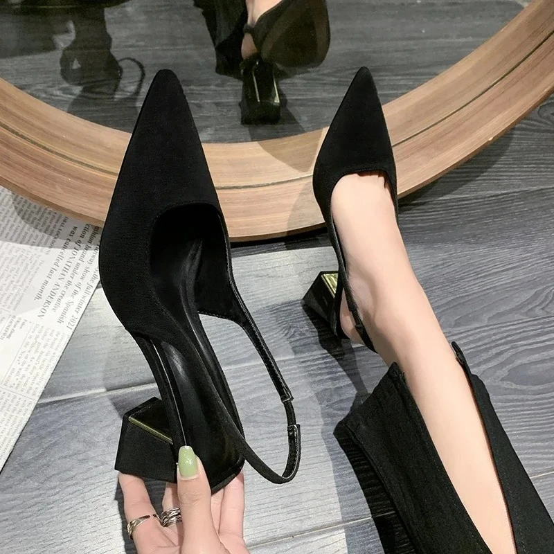 Schwarze Sandalen für Damen, Sommer, neue Mode, Damen-Sandalen, spitze Pumps, Damen-Schuhe, Büro-Kleid-Schuhe, sexy quadratischer Absatz, hohe Schuhe