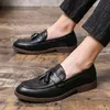 Hochwertige Rindfleisch sohle weiche Sohle 46 47 große Herren lässige Lederschuhe Fransen Business