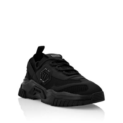 Runner Sneaker Predator Image