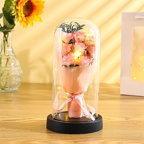 der ewige Rosenstrauß als Geschenk für Mama, konservierte Seifenblumen in einer Glaskuppel mit Licht, Muttertags-Geburtstagsdekoration für Frauen Image