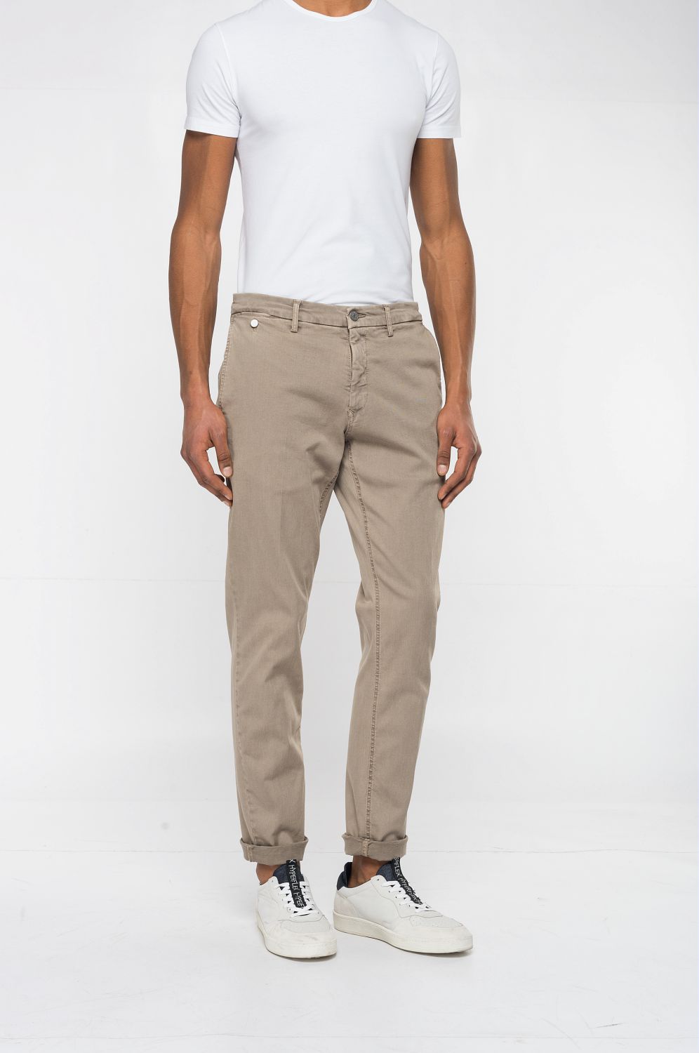 Chinohose REPLAY "Benni Regular Slim", Herren, Gr. 33, Länge 34, beige (sand), Web, Obermaterial: 91% Baumwolle, 6% Elastomultiester, 3% Elasthan, regular fit lang, Hosen Chinohose