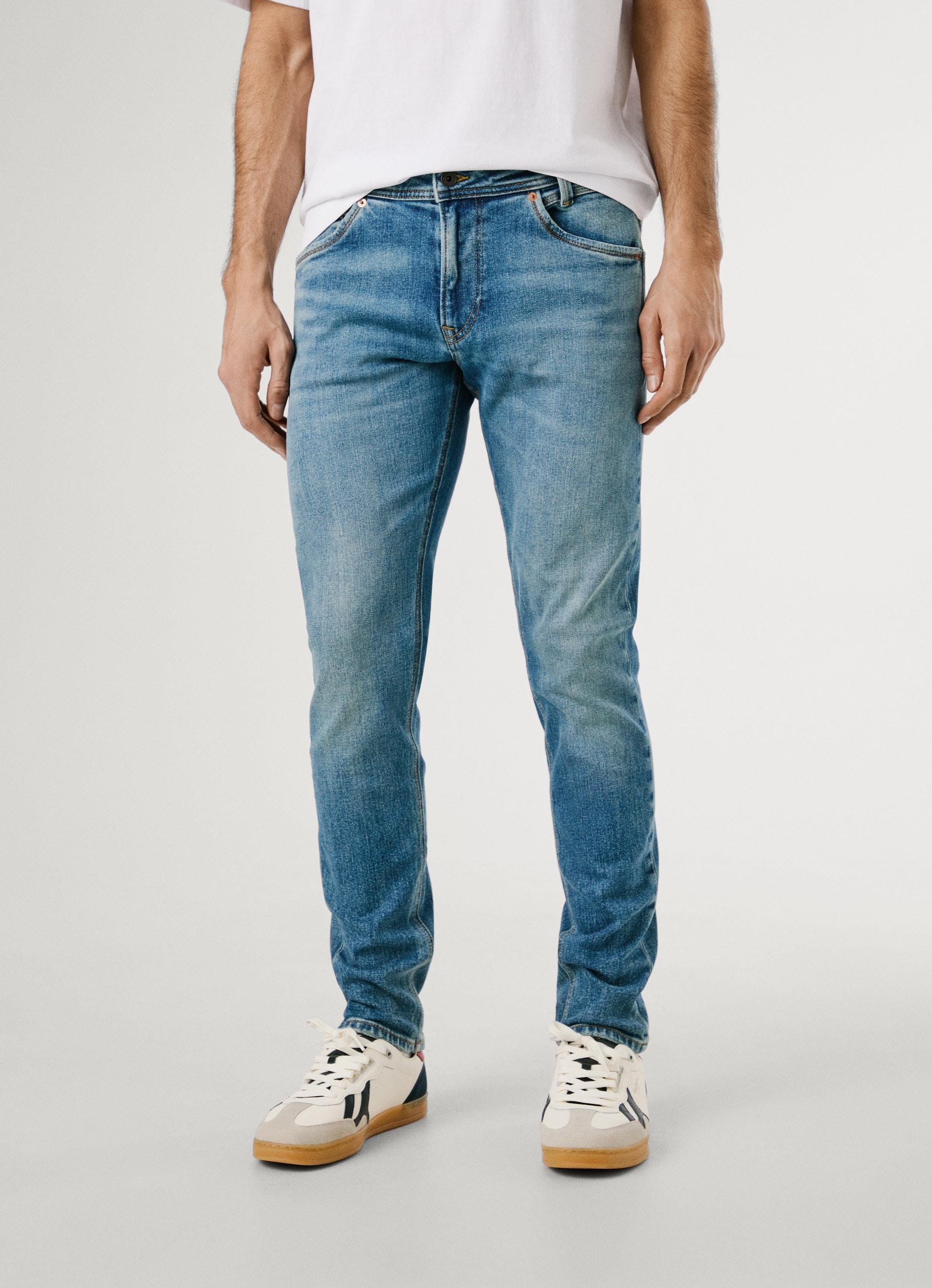 Tapered-fit-Jeans PEPE JEANS "TAPERED JEANS", Damen, Gr. 30, Länge 34, blau (blau dirty), Denim/Jeans, Obermaterial: 99% Baumwolle, 1% Elasthan, gerade, unten schmal lang, Jeans