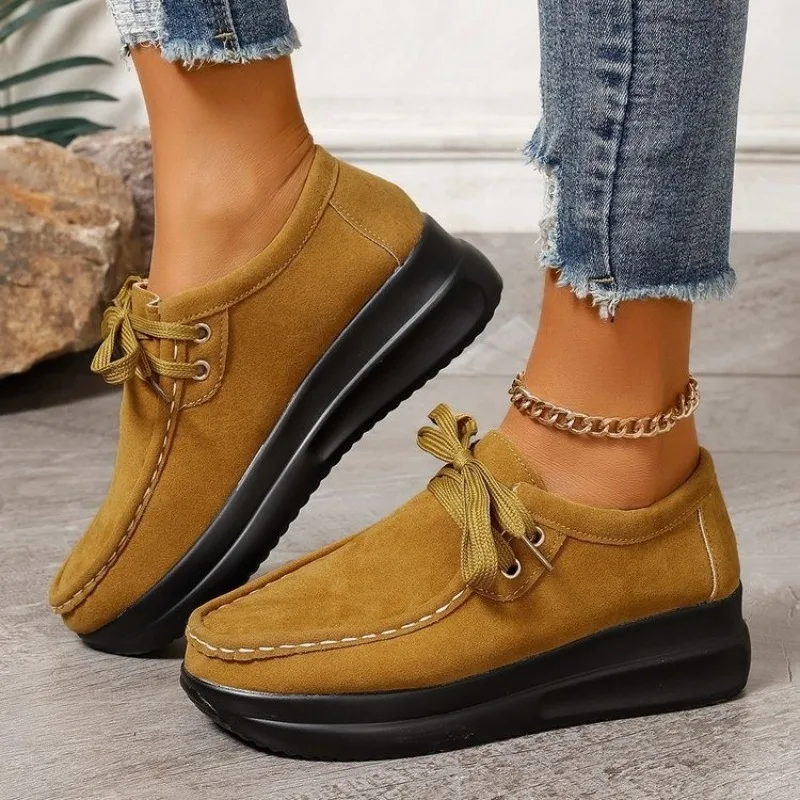 2024 Mode atmungsaktive lässige flache Schuhe Frauen Damen leichte Schaukel Plattform Mädchen Schuhe Frauen abnehmen lässige Frauen Wohnungen Schuhe