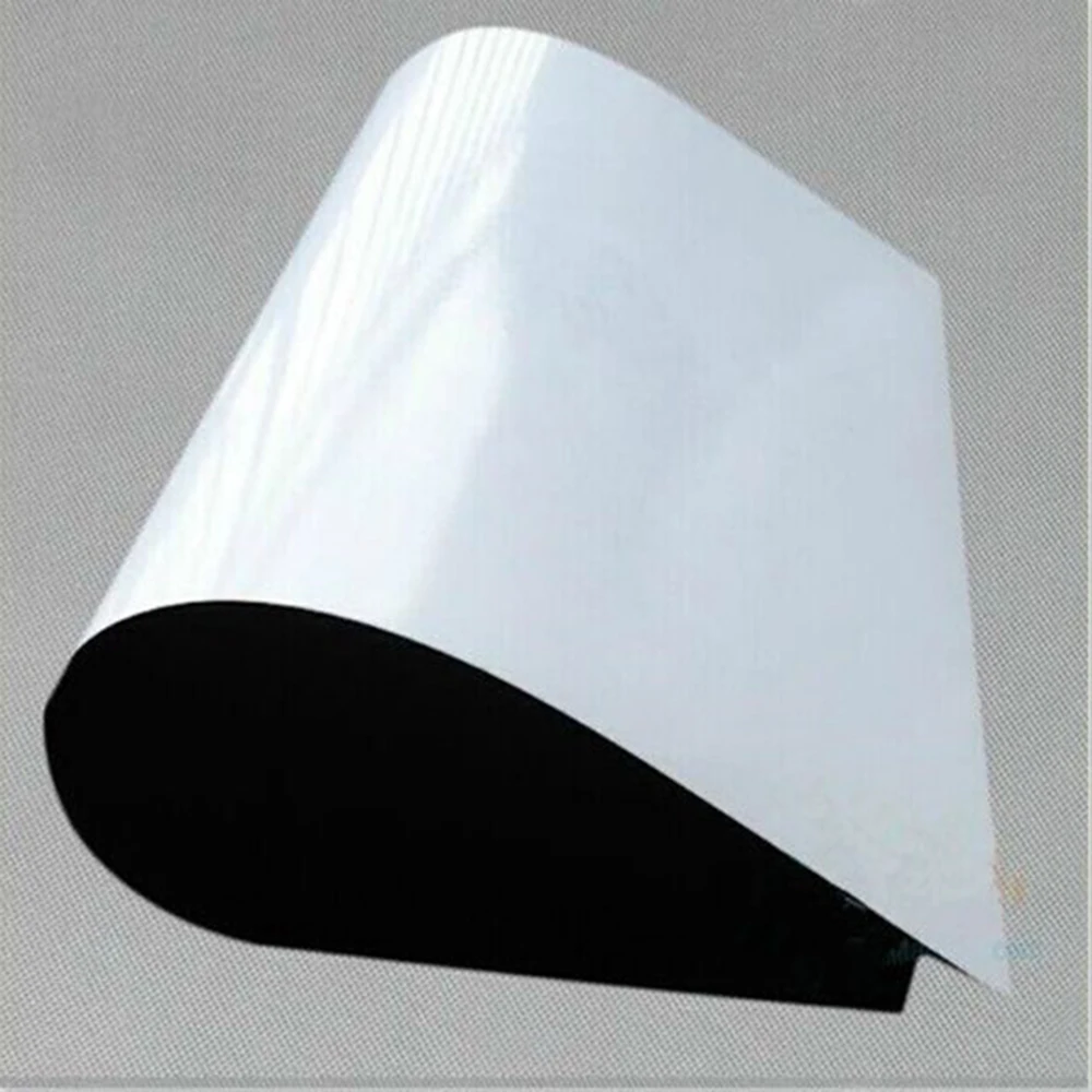 Lavagna magnetica flessibile A3 da 297 mm x 420 mm; Una bacheca per messaggi; Blocco note; Magnete per dialogo; Lavagna magnetica