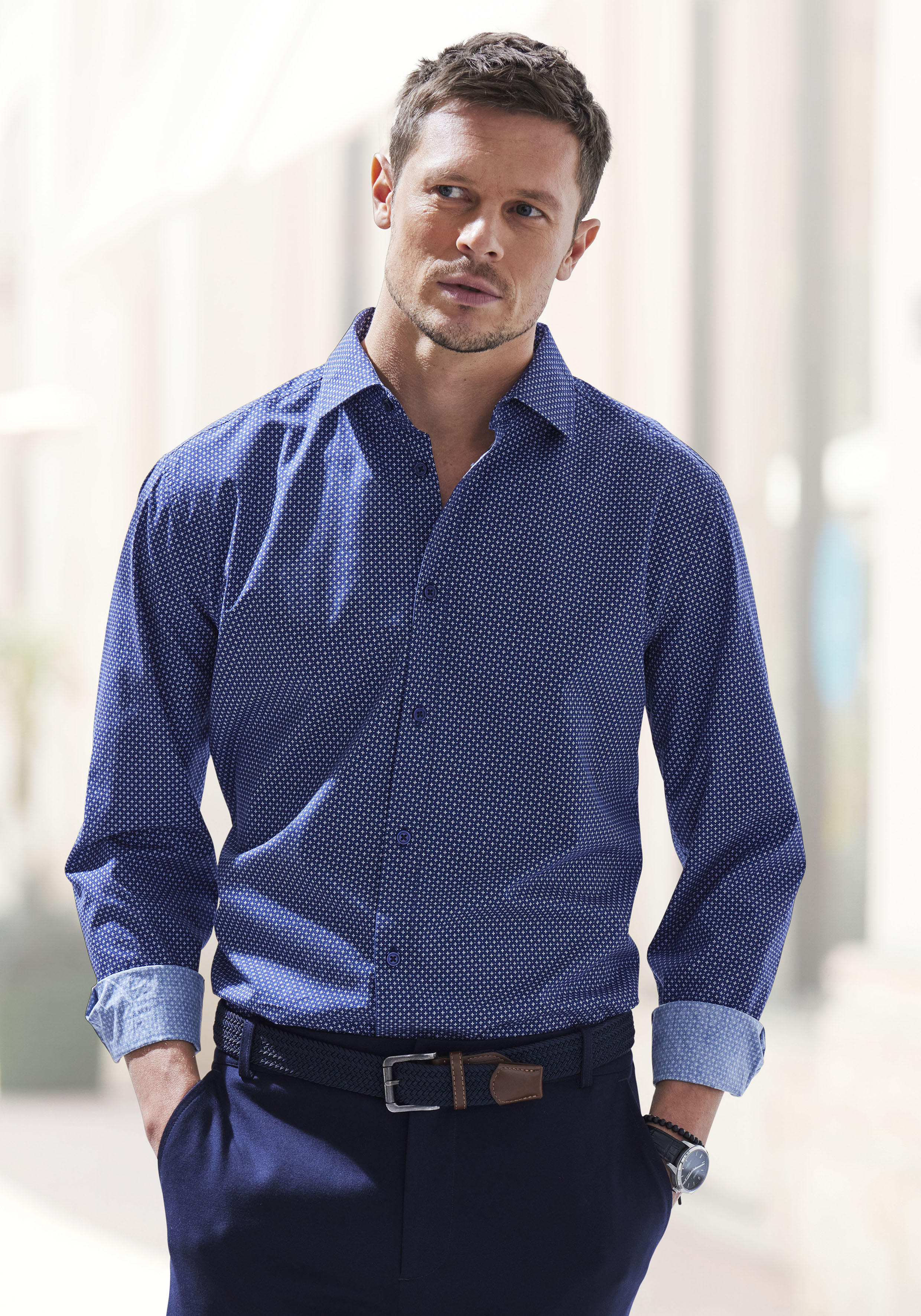 Langarmhemd H.I.S "Regular fit", Herren, Gr. XXXL (47/48), N-Gr, blau (navy, bedruckt), Web, Obermaterial: 100% Baumwolle, gemustert, regular fit normal, Rundhals, 2-Knopf-Manschette, Hemden, mit Haifischkragen und allover Print aus reiner Baumwolle