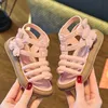 Kinder Sandalen Rutschen Cartoon Kaninchen PVC Mode Sommer Flache Schuhe Für Mädchen Atmungsaktive Anti-slip Schwarz Weiß Rosa Größe 21-30
