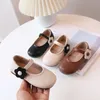 Neue Mädchen Schuh Mode Vielseitige Rutschfeste Lederschuhe Elegante Exquisite Prinzessin Schuhe Weiche Sohlen Flacher Mund Kind Sandalen