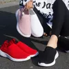 Frühling Frauen Schuhe Stricken Socke Turnschuhe Frauen Flache Schuhe Casual Atmungsaktive Turnschuhe Wohnungen Wanderschuhe für Frauen