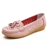 Lässige, flache, leichte, weiche Damen-Schuhe aus echtem Leder, rutschfeste, atmungsaktive Sommer-Slipper für Mütter, große Größe 44