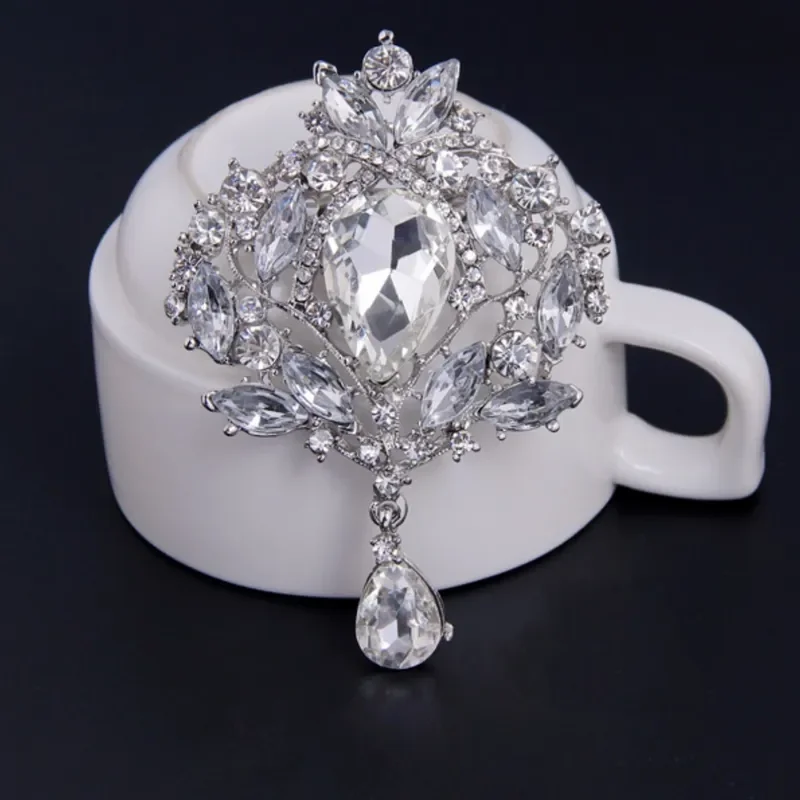 1 europäische und amerikanische trend ige Brosche mit Tröpfchen muster für Frauen, Ausschnitt, Bankett party, Weihnachts geschenk Image