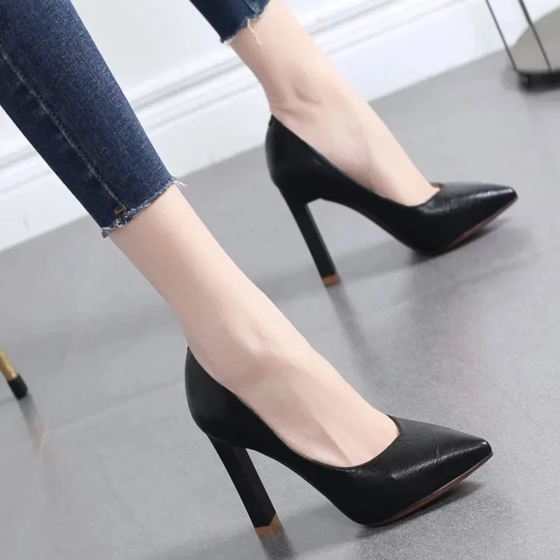 sapatos femininas women fashion light weight black patent leather spring stiletto heel shoes lady casual beige office shoes a428