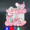 Disney Sommer Kindersandalen Frozen Princess Elsa Kindersandalen LED-Licht Strand Rosa Lila Peep Toe Schuhe Größe 22-36