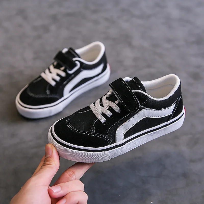 Chaussures en toile pour enfants, chaussures de planche pour garçons, nouveau filet rouge, basses, moyens et grands enfants, chaussures de planche pour bébés filles, chaussures Parent-enfant
