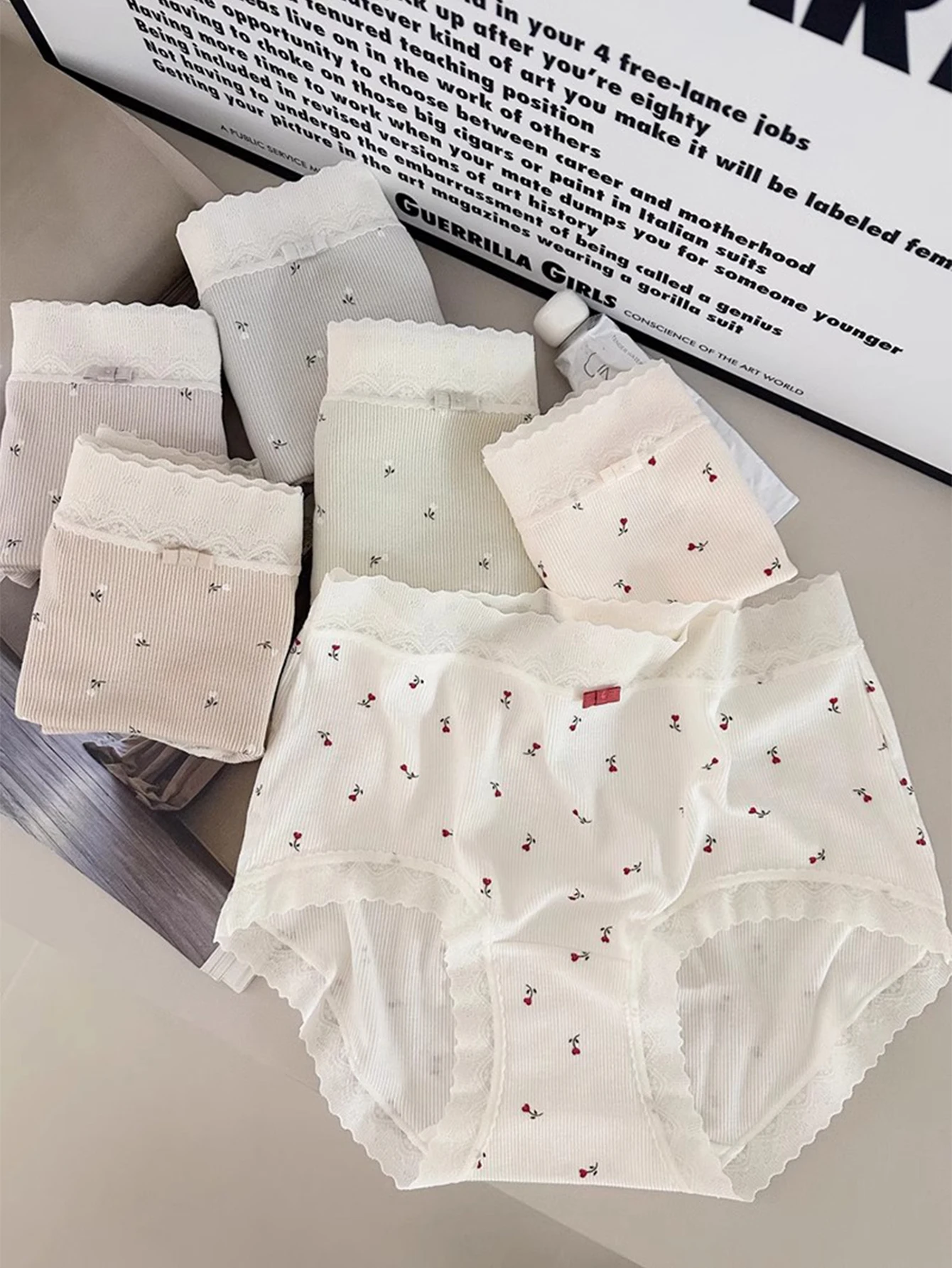 3 Stück Damenhöschen mit Spitzenkanten, sexy, bequem, antibakteriell, atmungsaktiv, weich, süß, niedlich, bedruckt, Unterwäsche, mittlere Taille, Größe Image