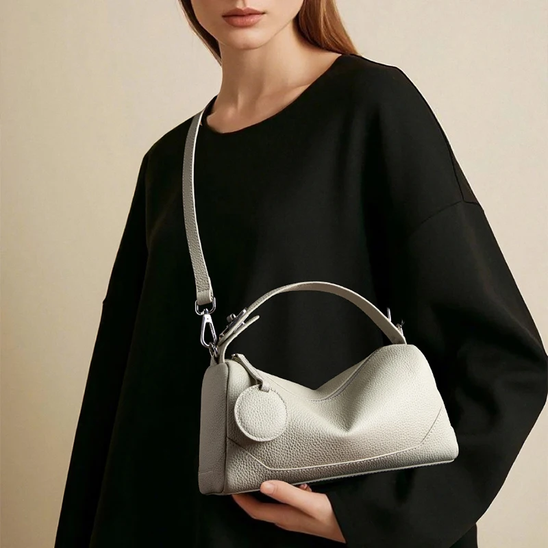 2025, neue Boston-Umhängetasche aus echtem Leder, Damen-Umhängetasche aus pflanzlich gegerbtem Rindsleder, elegante Handtasche mit Schnalle, Schwarz/Braun