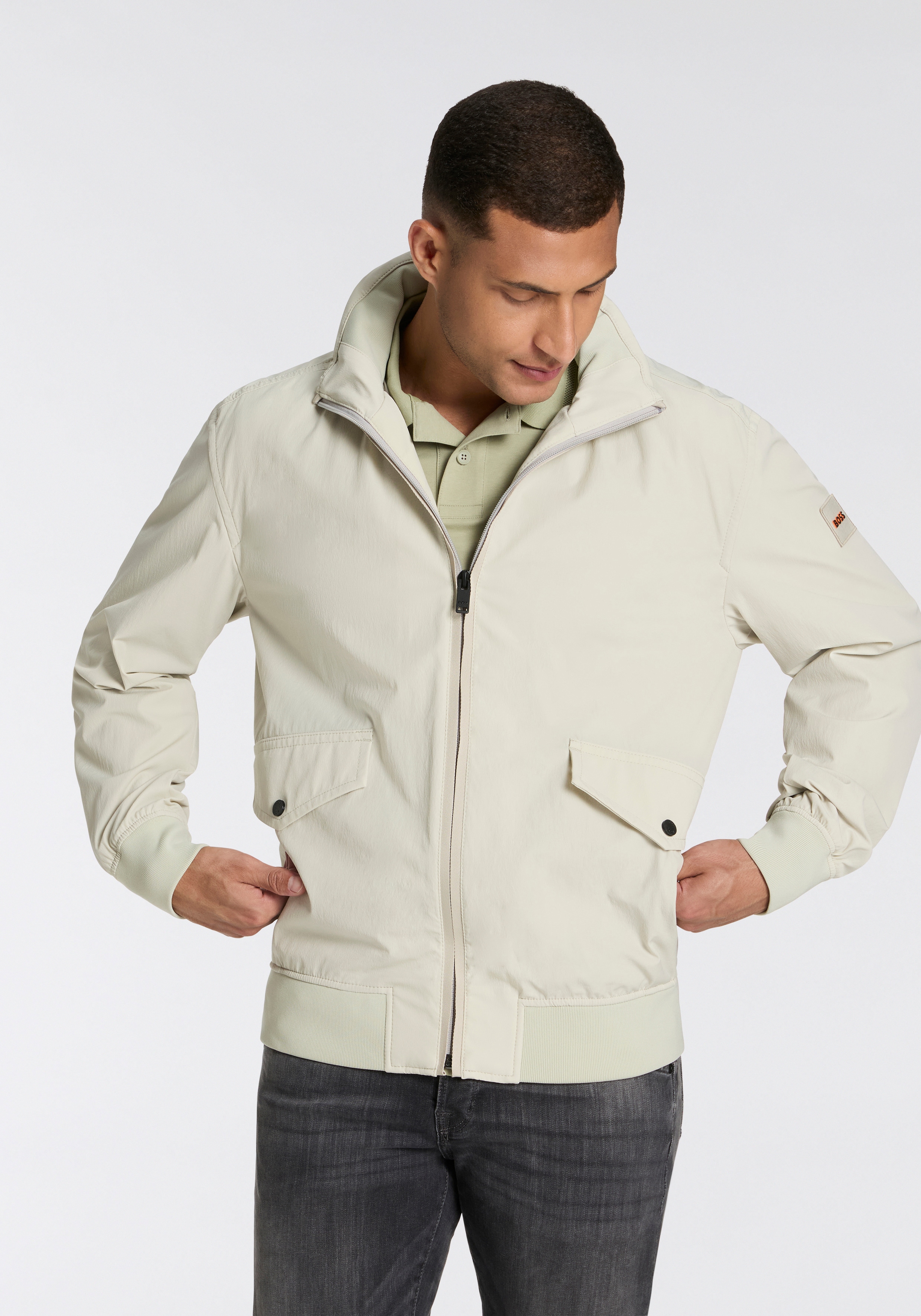 Allwetterjacke BOSS ORANGE "Ohice", Herren, Gr. 54, beige (light beige271), Web, Obermaterial: 88% Polyamid, 12% Elasthan, unifarben, regular fit hüftlang, Strickbündchen, Jacken, wasserabweisend Kapuze verstaubar abnehmbar Strickbündchen Stehkragen